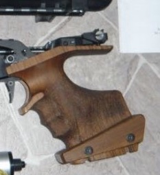 Buenos días: Vendo Cacha para Zurdo, vale para varios tipos de pistola, tipo Matchs gun, Gehman y morini 00
