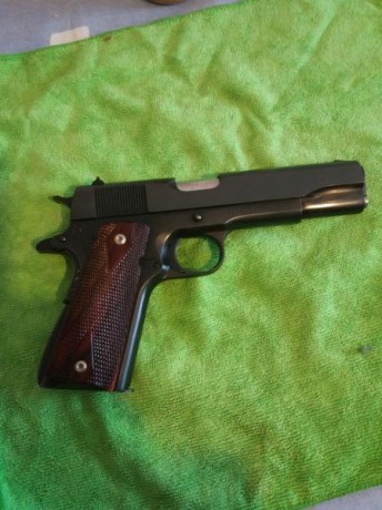 Hola. Un amigo vende una Norinco impecable, por no decir nueva, en uso, pero en Libro de coleccionista 10