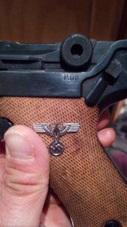 Vendo luger P08 9mm parabelum con marcajes nazis fabricada por mauser bajo las siglas byf. Todas las piezas 171