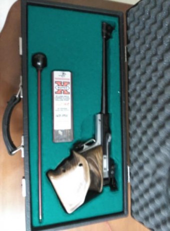 por dejar el tiro con arma corta porngo en venta una pistola de libre Hamerli 120 ,la pistola es antigua 02