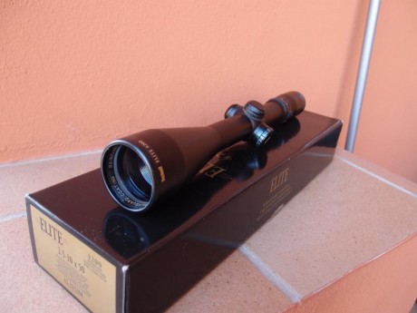 vendo visor bushnell elite 4200 2.5-10x50 con reticula iluminada en segundo plano focal,tubo de 30.
hecho 32
