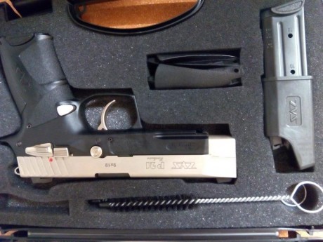 Hola a todos. Recién estrenada la licencia F, he adquirido una pistola de reciente aparición. Por precio 01
