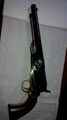 Vendo esta magnifica pieza de mi colección, fiel reproducción del Colt. Cal .44
Fabricado por ASM en los 00