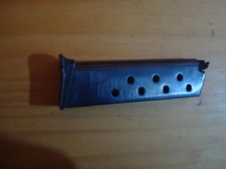  DSC07137.JPG 

Cargador Walther PPK/E en 9 corto y Feg PA63. 35€ con envío en península. 00