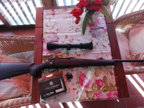 Vendo Tikka T3 Litte . 300 WM en perfectas condiciones, , tan solo ha tirado 10 balas. Incluido bases 00
