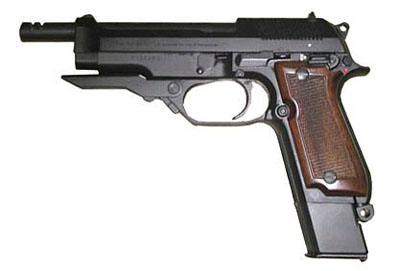 Hola, el asunto lo dice todo. Busco una pistola para autodefensa. Viendo y leyendo artículos por ahí está 70