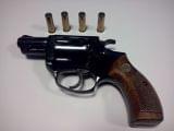 REVOLVER CALIBRE 38-2 pulgadas  185 euros.    PRECIO NEGOCIABLE
Vendo Revólver Astra de 2 pulgadas calibre 01