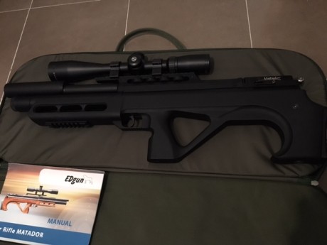 Hola, pongo a la venta esta carabina practicamente nueva, ya que no ha tirado una caja completa de balines. 01
