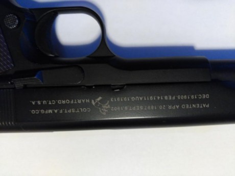 Vendo por 80€ o cambio por visor curioso ésta réplica oficial de la Colt 1911.
Prácticamente no tiene 01