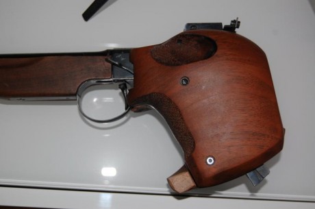 Hola pues lo dicho

Compro cacha para pistola libre toz 35

, talla M o L

Diestro 81