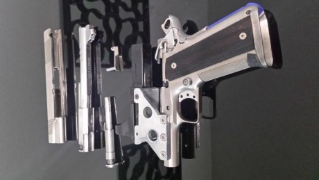Pistola open cal38 super con 4 cargadores visor c-more 850€ envió a península incluido se encuentra en 02