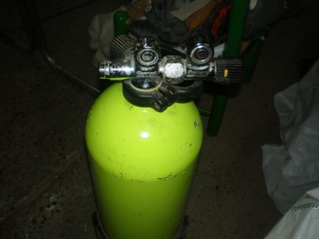 Hola vendo botella scuba, de creo 15 litros, tengo dos y me dehago de una por si me da por PCP
La botella 12