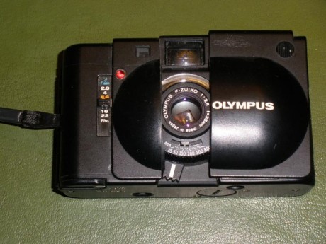 Tengo varias cosas que me interesa intercambiar.

Detalles:

-Cámara de fotos ROLLEI con funda y flash 10