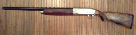 Hola a todos,

Pongo en venta una repetidora del 12/70 de gases de la marca PERFEX,fabricada por la Armurerie 00