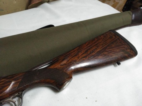 En venta escopeta superpuesta Franchi Falconet Pro, calibre 12/70, del año 2013

Características:

-Cañones 02