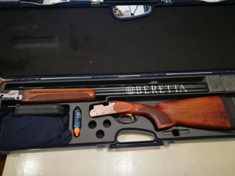 Hola a todos, pongo a la venta mi 686 de Trap, 76cm de cañón * y **, nogal al aceite, unos 1200 tiros. 01