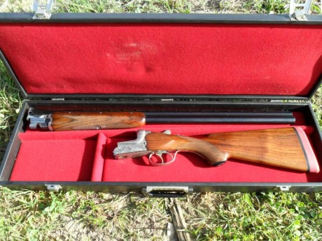 Vendo extraordinaria escopeta marca Aya, modelo Coral De Luxe.

Báscula Merkel de acero forjado y acabado 02