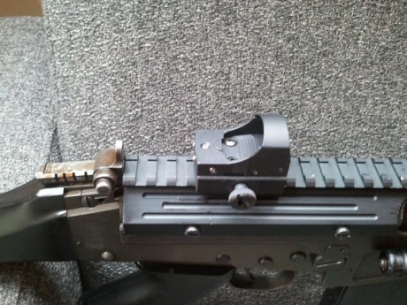 Hola a todos, con gran dolor aqui os dejo una de mis joyas.
Se trata del emblematico Stg58 FAL fabricado 10