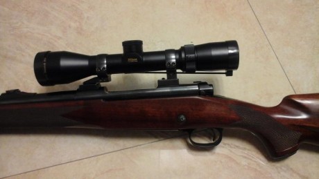 Vendo este magnífico arma salida de la fábrica de New Haven, con sistema de cerrojo pre-64 y maderas seleccionadas. 02
