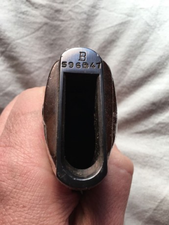 Hola de nuevo.
De nuevo un conocido pone en venta através de mi una pistola más guiada en A.
Se trata 02