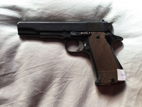 Hola de nuevo.
De nuevo un conocido pone en venta através de mi una pistola más guiada en A.
Se trata 01