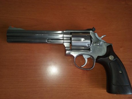 Saludos,quisiera poner en venta este revolver por no poder darle uso.
Datos:
Marca:Smith & Wesson 01