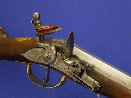 Voy a colocar unas fotos de un arma larga alemana de llave de mecha del siglo XVI. 150