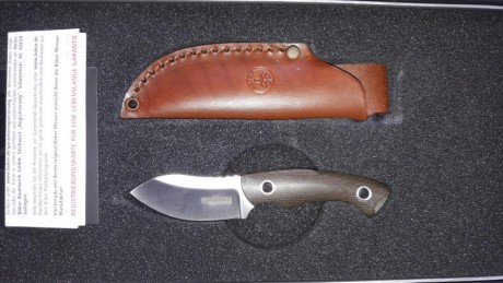 Se vende este lote
Boker Nessmi
Boker plus gnome micarta 
Boker plus gnome asta de ciervo 
Todos en sus 01