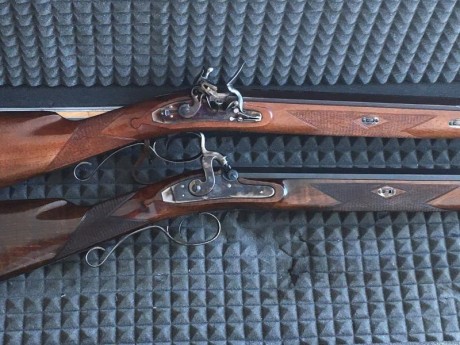 Vendo dos escopetas de avancarga, calibre 12 de Pedersoli.
Motivo.....no las uso. Regalo maletín, y llaves 02