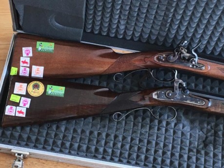 Vendo dos escopetas de avancarga, calibre 12 de Pedersoli.
Motivo.....no las uso. Regalo maletín, y llaves 01