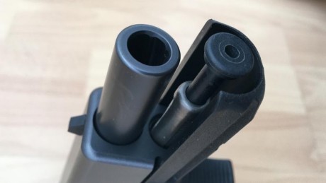 Pongo a la venta una Glock 17,  4 generacion  9 para, comprada en diciembre del 2014 , tendra unos 600 40