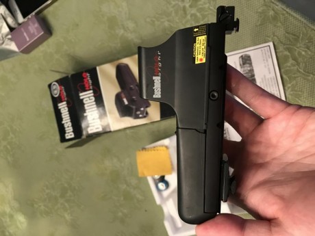 Vendo Bushnell Holosight 3 con montura Apel EAW.Estado impecable.350€ el pack.Contacto por whatsap o telefono 00