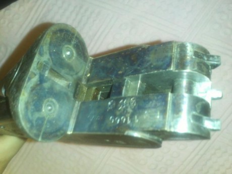 Buenas , vendo una escopeta paralela marca LIG ,guiada en E , calibre 12/70, expulsora , pletina larga 00