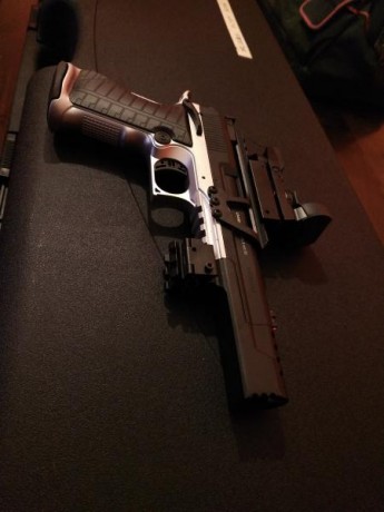 VENDIDA.Vendo pistola de airsoft sin uso UMAREX ELITE FORCE RACE GUN blow back con minilaser y punto rojo.es 01