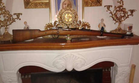 Vendo carabina Oviedo 1926, 7mm. excelente estado, 500 €, raisan@Gmail.com
tlf. 676 96 58 80 02