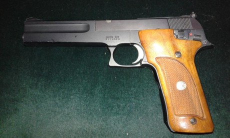 vendo SMITH & WESSON 22 LR model 422. 150 €. 676 96 58 80. raisancb@Gmail.com 02