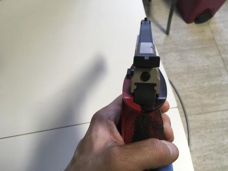 Buenas tardes compañeros, pongo en venta mi hamerli x esse sport, la cual ya ha cumplido su función de 00