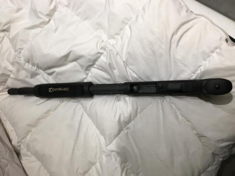 Vendo escopeta corredera Mossberg 500 Tactical practicamente nueva, con culatin tactico original y pistolete 01