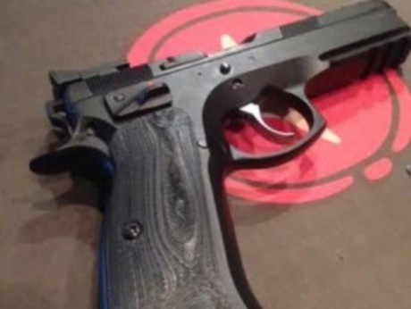 Hola buenas. A quien  le  pueda  interesar. Puedo imprimir  en 3d estos accesorios para esta arma (para 02