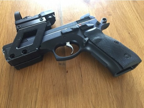 Hola buenas. A quien  le  pueda  interesar. Puedo imprimir  en 3d estos accesorios para esta arma (para 01