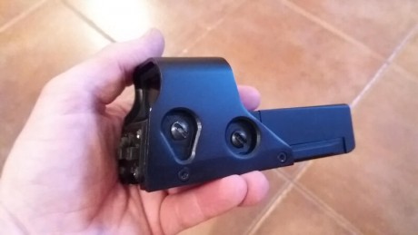 Hola, acabo de comprar un punto rojo, concretamente el Bushnell RD42 y yo pensaba que el punto era fijo, 80