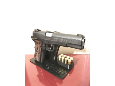 Hola buenas. Pues al igual que con la cz75 también  se puede imprimir  accesorios  para esta arma. Se 02