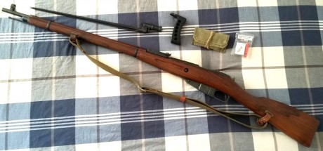 Hola. Tengo este Mosin Nagant anunciado en compra-venta de arma larga:  https://www.armas.es/foros/rifles-carabinas-segunda-mano/mosin-nagant-91-30-como-nuevo-vendo-1050528?p=3230972#p3230972 02