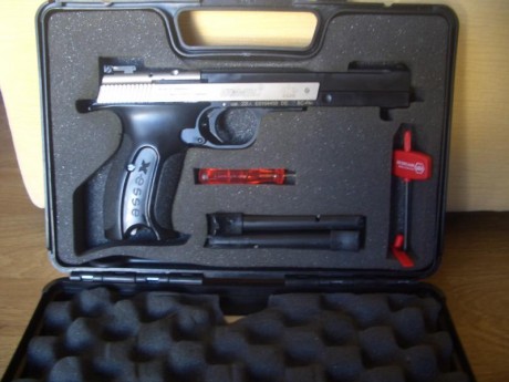 Hola, por abandonar la afición pongo a la venta mi pistola, una hammerli X-Esse Long, totalmente de fabrica. 00