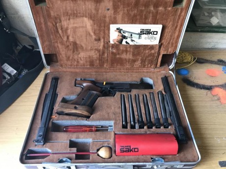 VENDIDA pistola SAKO triace. Completa con su maletín y accesorios . Tres calibres .32SW Long Wad Cutter, 02