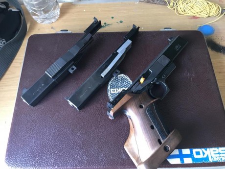 VENDIDA pistola SAKO triace. Completa con su maletín y accesorios . Tres calibres .32SW Long Wad Cutter, 01
