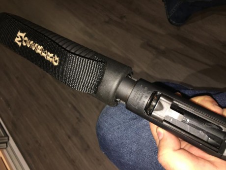 Vendo escopeta corredera Mossberg 500 Tactical practicamente nueva, con culatin tactico original y pistolete 132