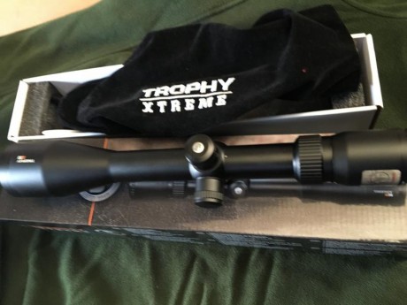 En su caja original sin usar, comprado hace un mes, estado 100% nuevo. Reticula DOA 800 .
Torretas con 11
