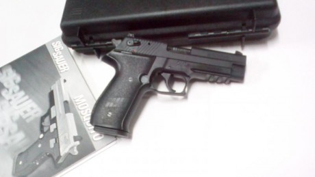 Hola a todos, se vende esta pistola de la marca Sig-Sauer, modelo: Mosquito, calibre: 22Lr. Dos cargadores 80