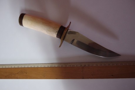 El caso es que hace años adquirí este cuchillo en el foro que era el más pequeño de una pareja que se 00